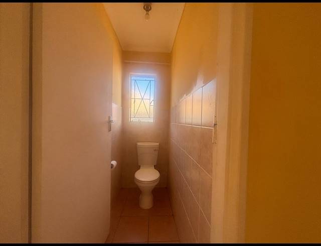 3 BEDROOM HOUSE TO LET IN VISTA PARK